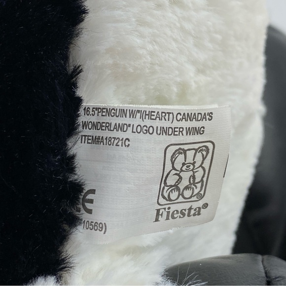 Fiesta Large King Penguin Plush Canada's Wonderland 16.5 inches - Picture 9 of 11